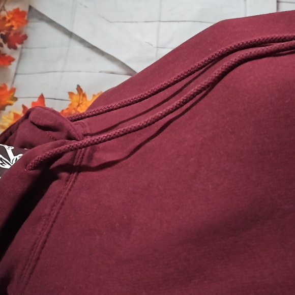 Fashion Nova Maroon Sweatshirt Hoodie size Medium - Picture 3 of 5